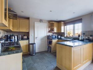 Kitchen- click for photo gallery